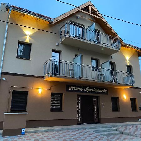 Termal Apartmanhaz Veresegyhaz Bagian luar foto