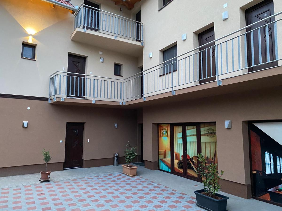 Termal Apartmanhaz Veresegyhaz Bagian luar foto