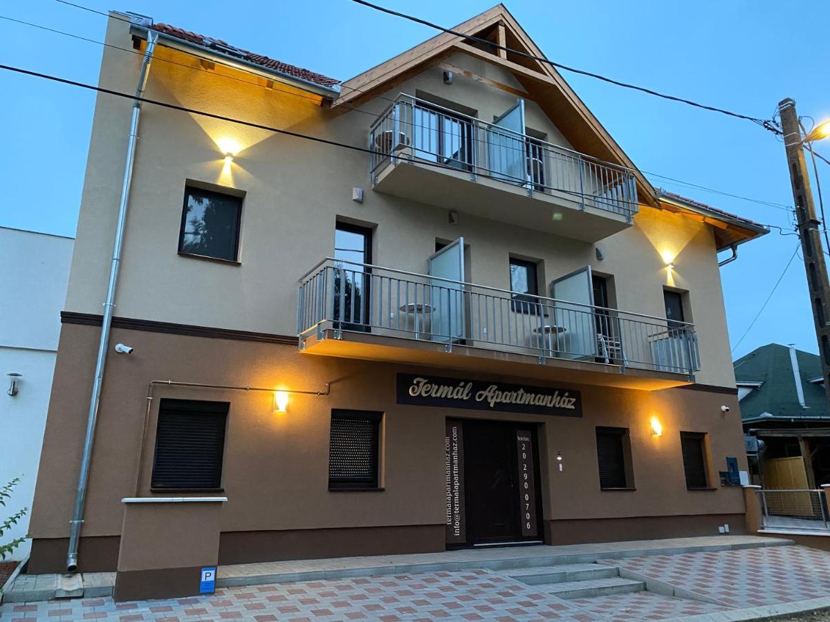 Termal Apartmanhaz Veresegyhaz Bagian luar foto